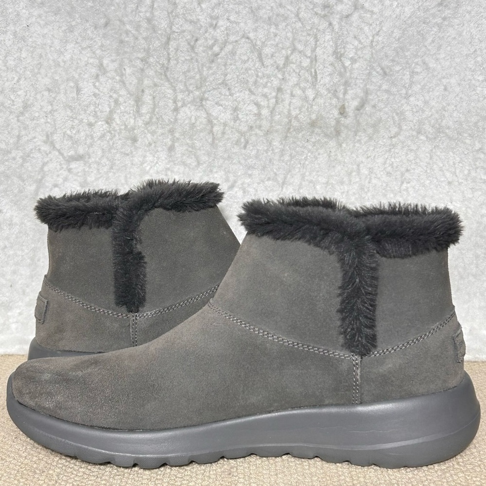 Skechers Womens Grey Suede On the Go Joy Bundle Up Faux Fur Slip On Boots SZ 9.5 - Picture 7 of 12